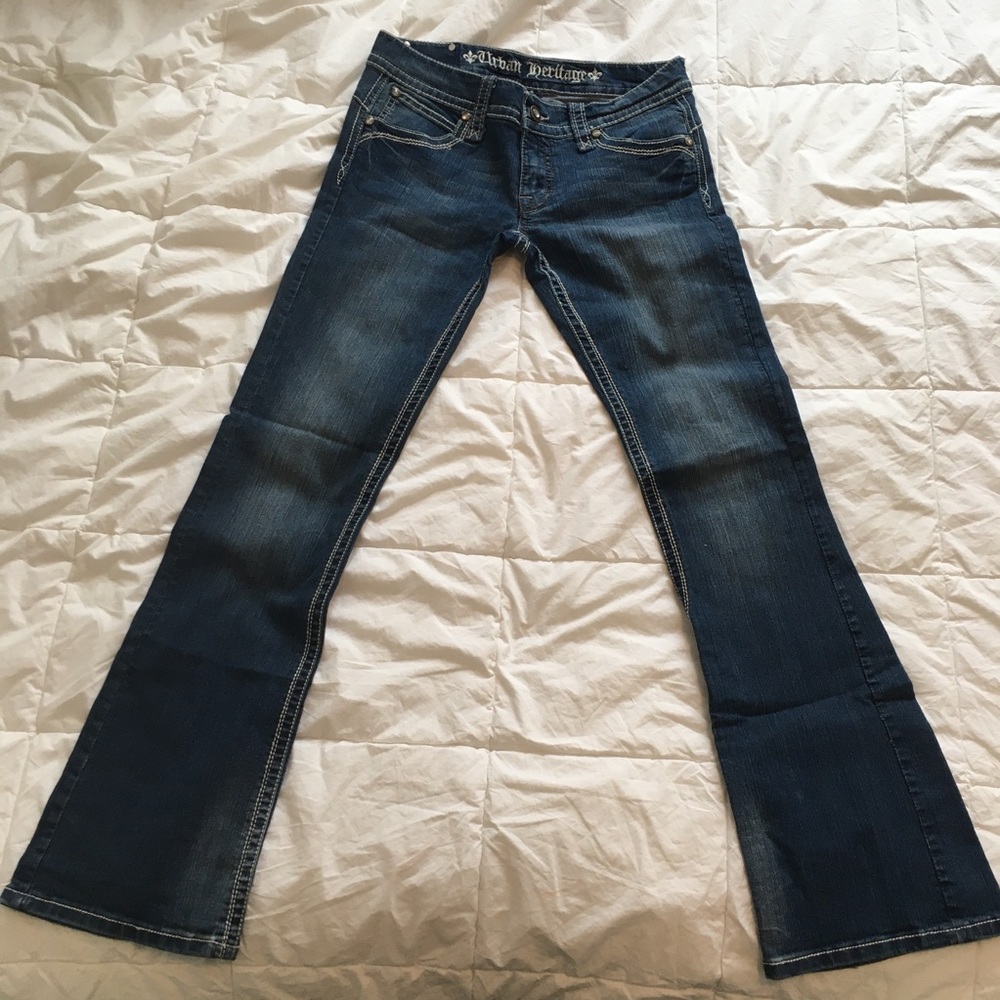 Urban heritage womens jeans size 9 boot cut dark wash embroidered pockets